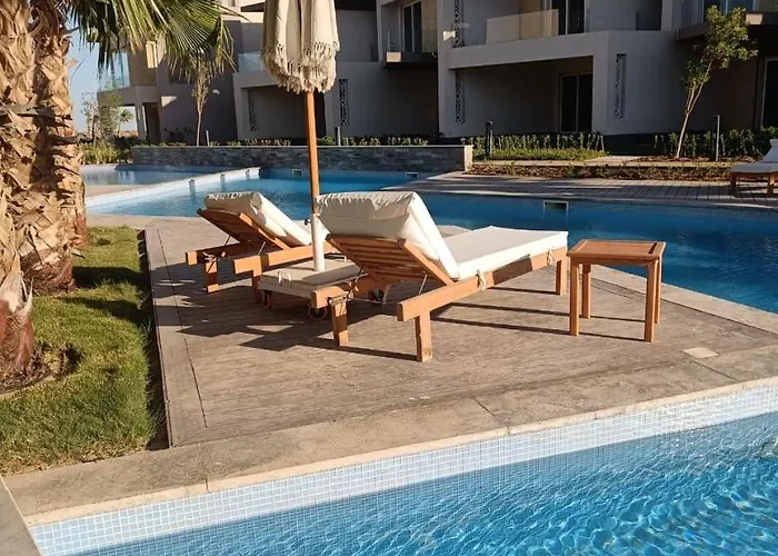 Boho-chic Beachfront Ain Sokhna, Garden شاليه عين السخنة